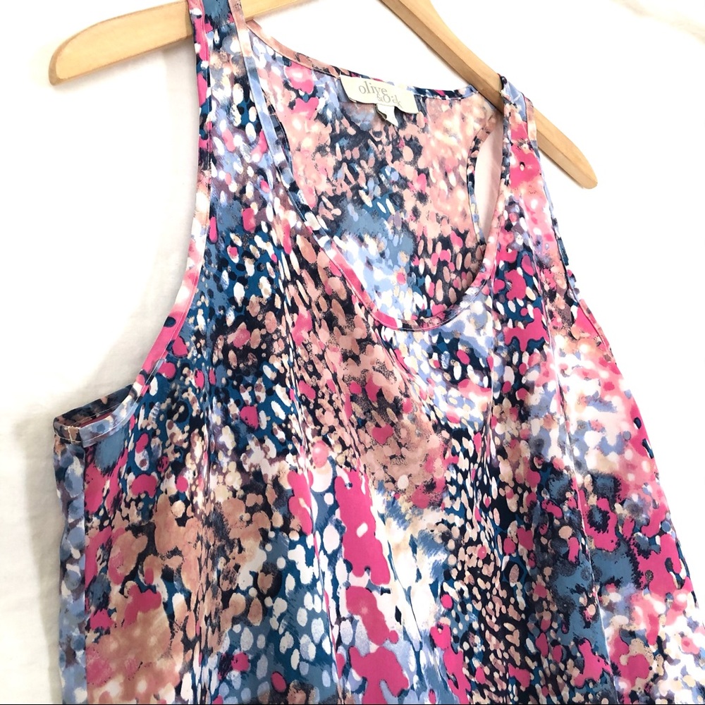 OLIVE & OAK Floral Silky Tank Top- L - Picture 3 of 6